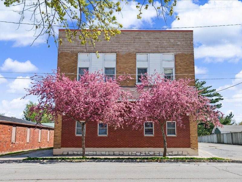 230 Dubuque Street - Photo 1