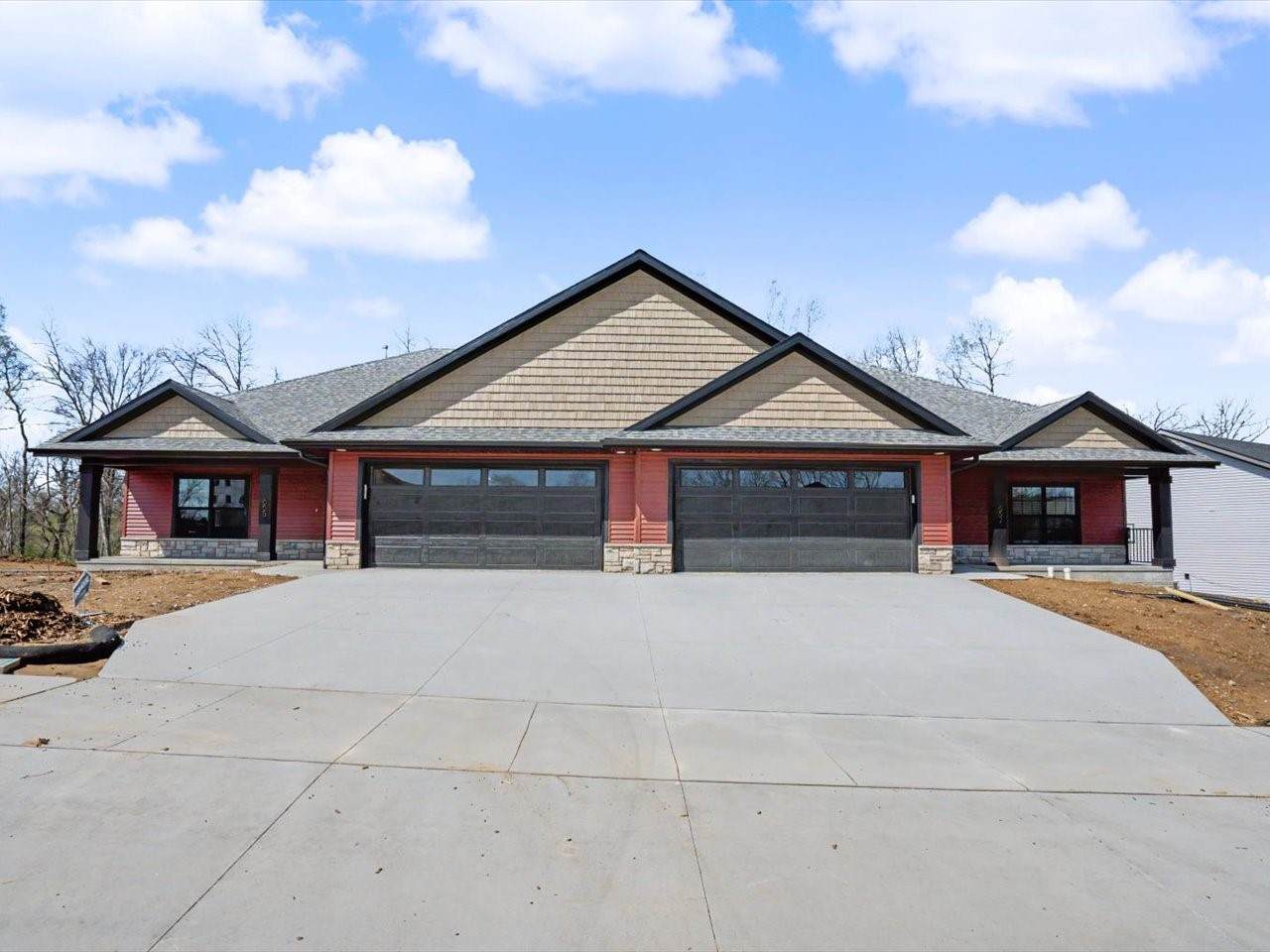655 Maclan Court - Photo 1