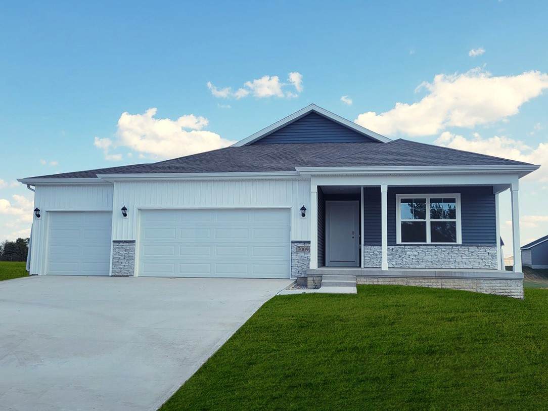 3734 Rueben Drive - Photo 1