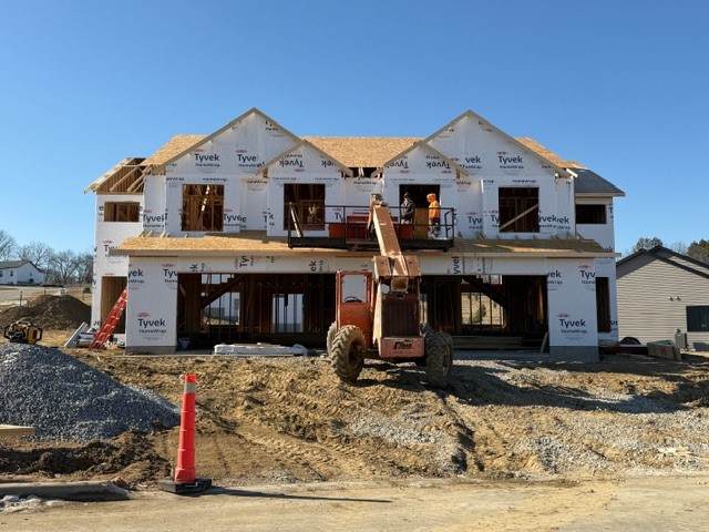 1401 Legend Drive - Photo 1