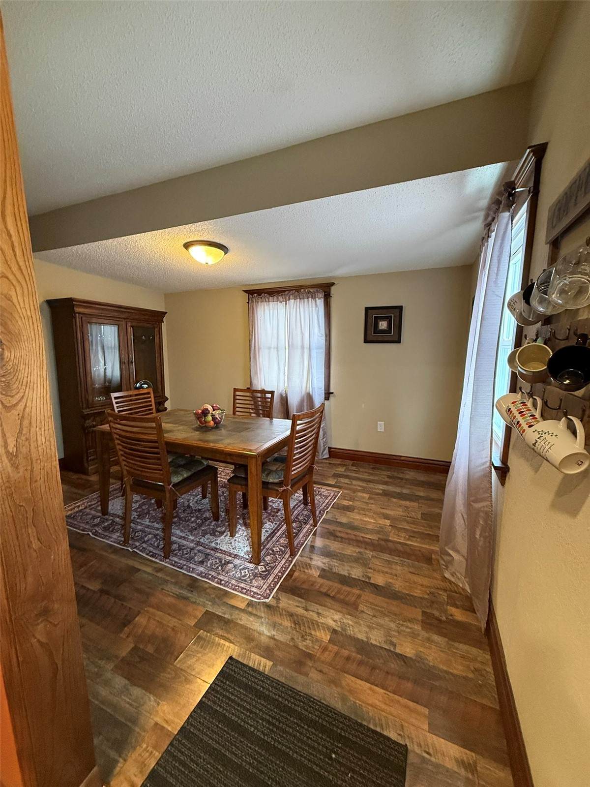 https://bt-photos.global.ssl.fastly.net/cedarrapids/1280_boomver_2_2602346-2.jpg