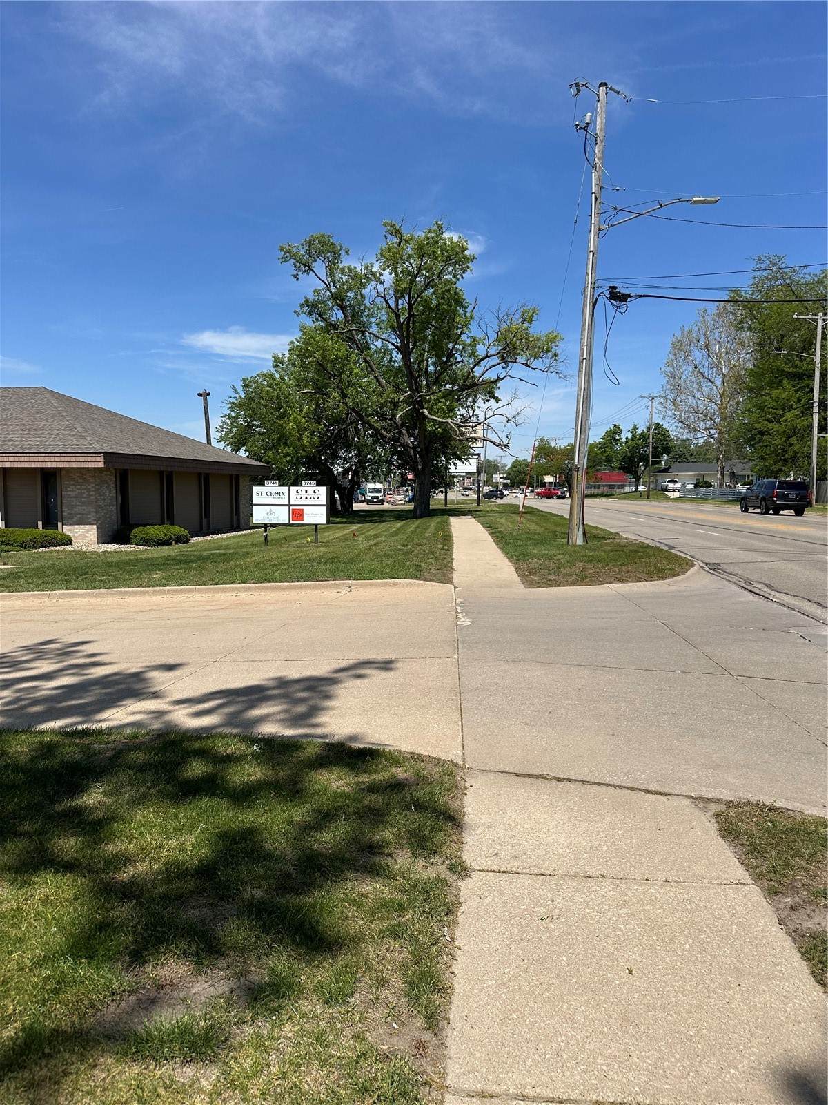 https://bt-photos.global.ssl.fastly.net/cedarrapids/1280_boomver_2_2603360-2.jpg