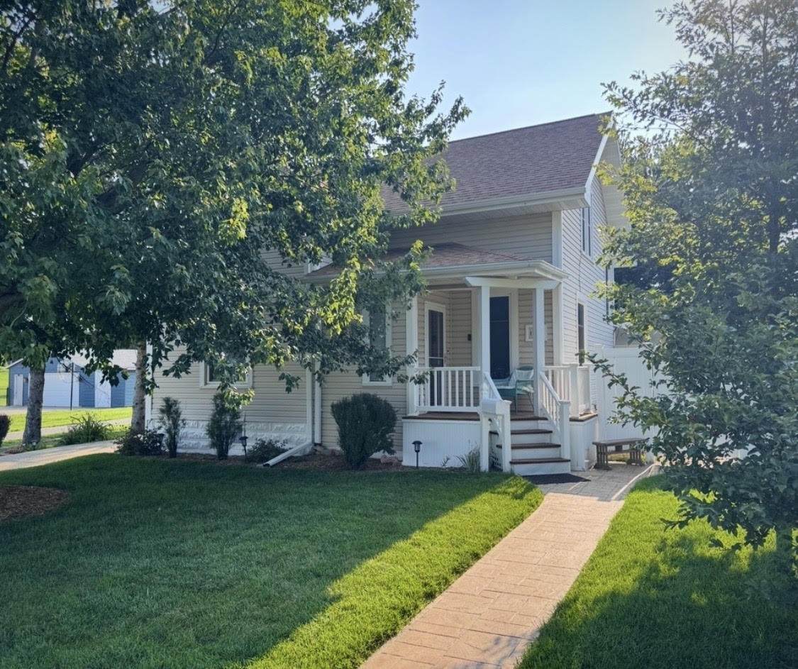 1715 7th Avenue - Photo 1