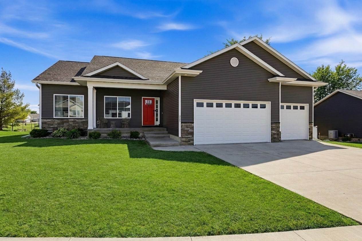 225 Meadow Breeze Lane - Photo 1
