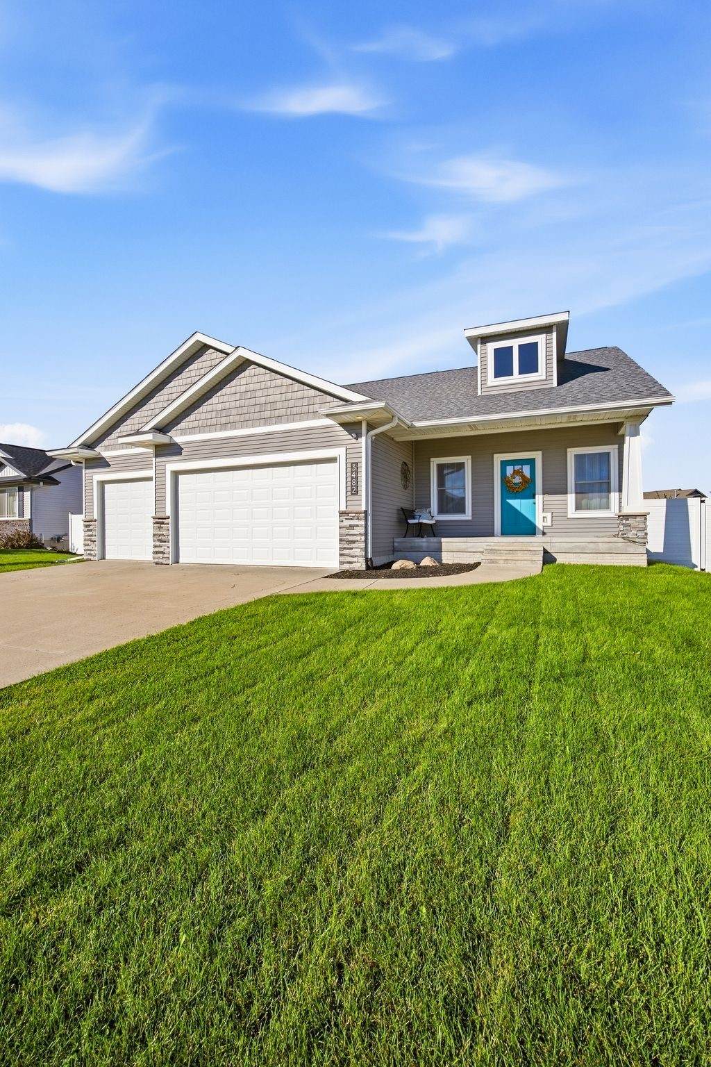 https://bt-photos.global.ssl.fastly.net/cedarrapids/orig_boomver_2_2606953-2.jpg