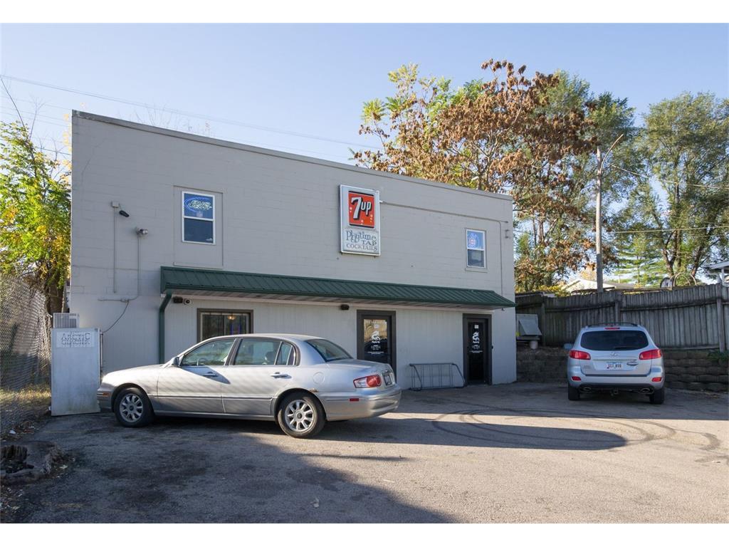 933 14th Avenue - Photo 1