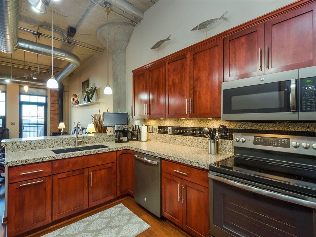 900 2nd Street - Photo 1