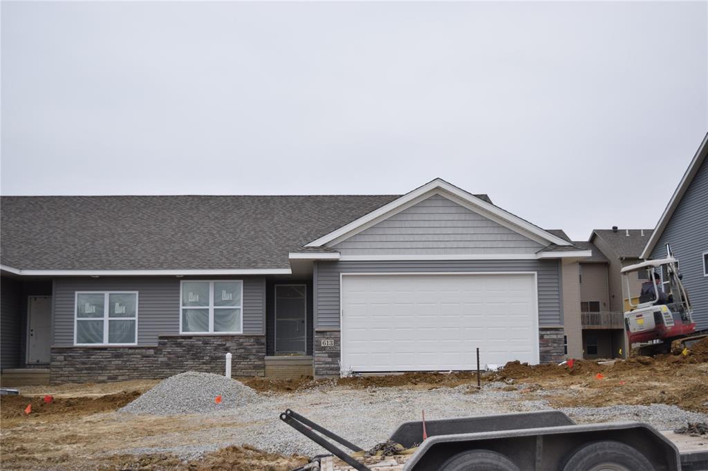 613 Croell Avenue - Photo 1