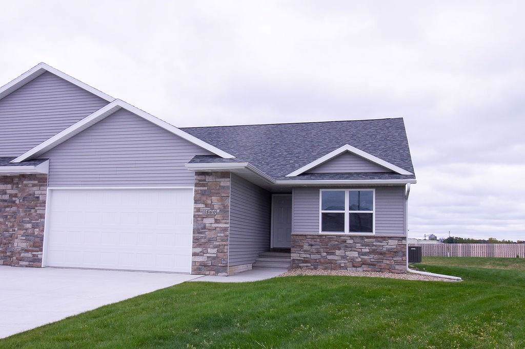 560 Lincoln Drive - Photo 1