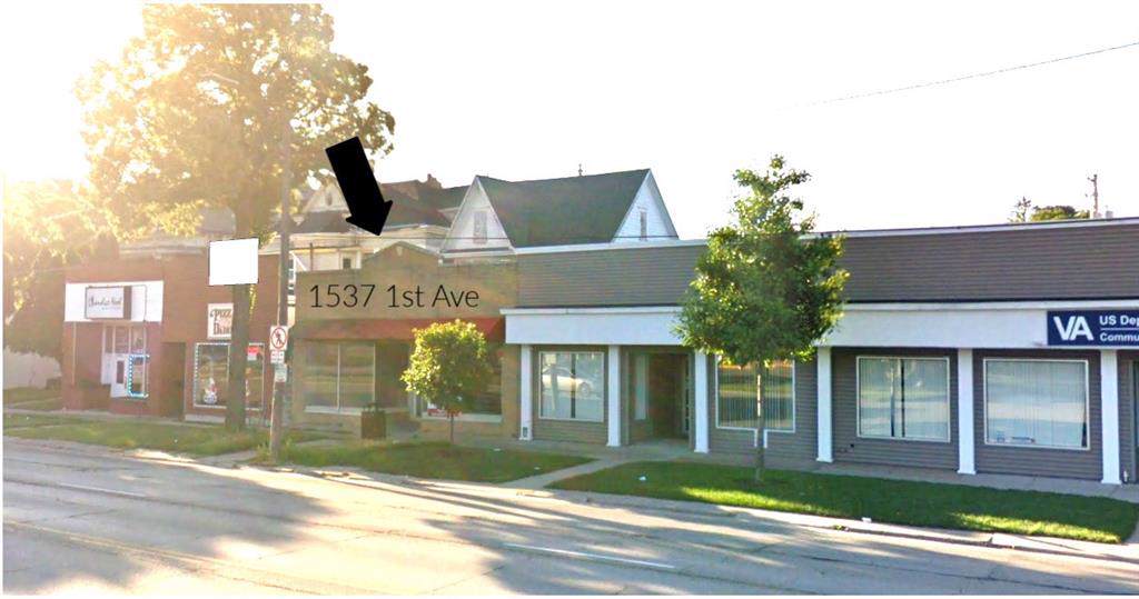 1537 1st Avenue - Photo 1
