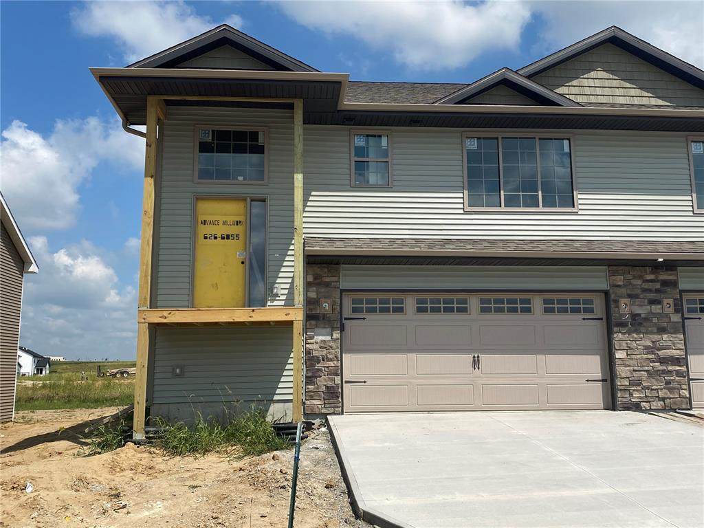 1026 Creekside Drive - Photo 1