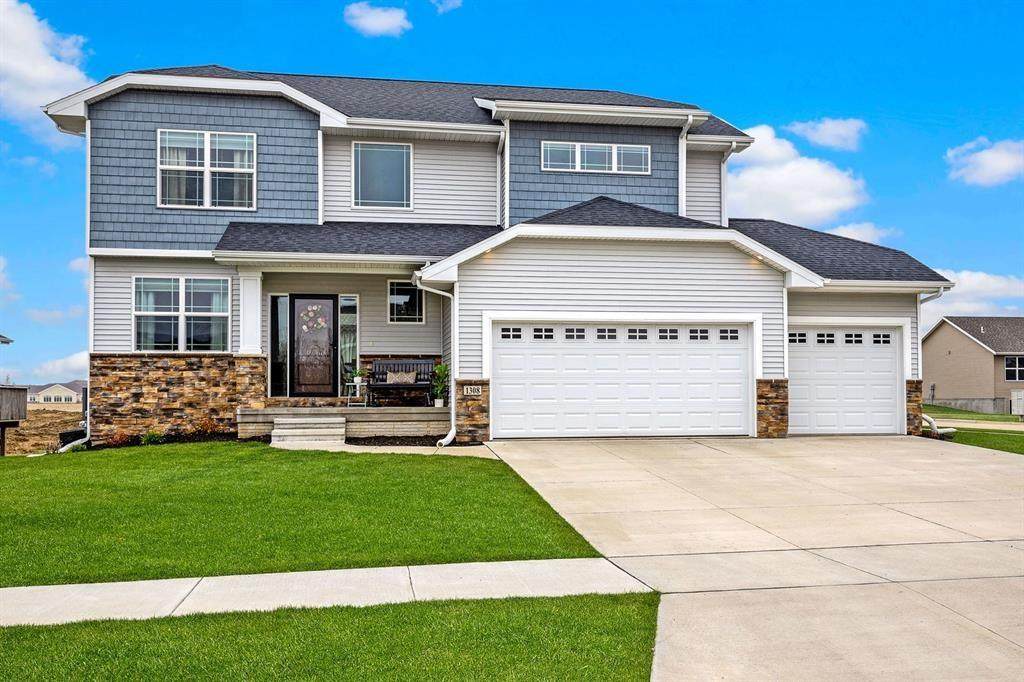 1308 Petrus Drive - Photo 1