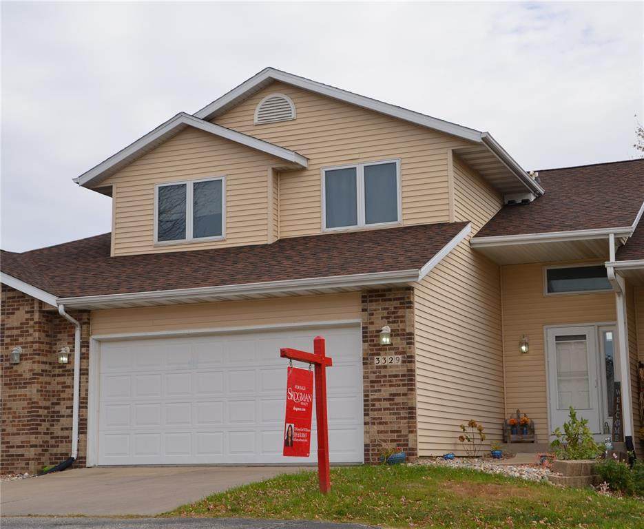 3329 Queen Drive - Photo 1