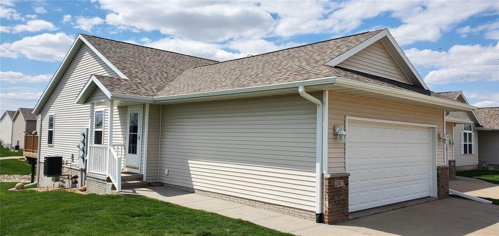 247 Whirlaway Lane - Photo 1