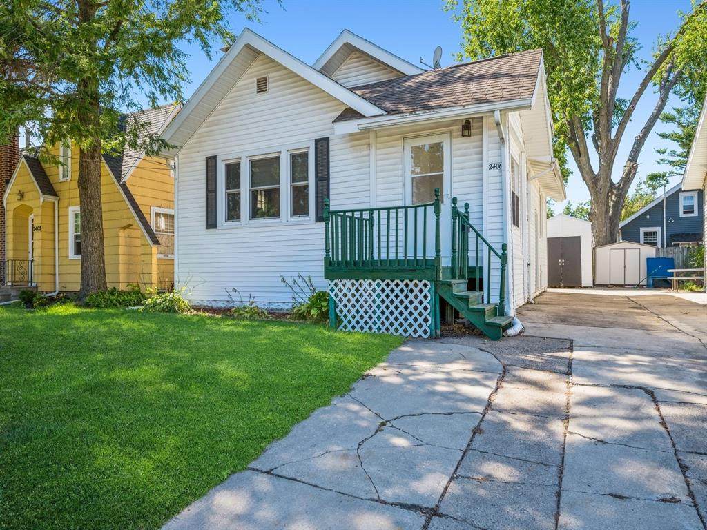 2406 D Avenue - Photo 1