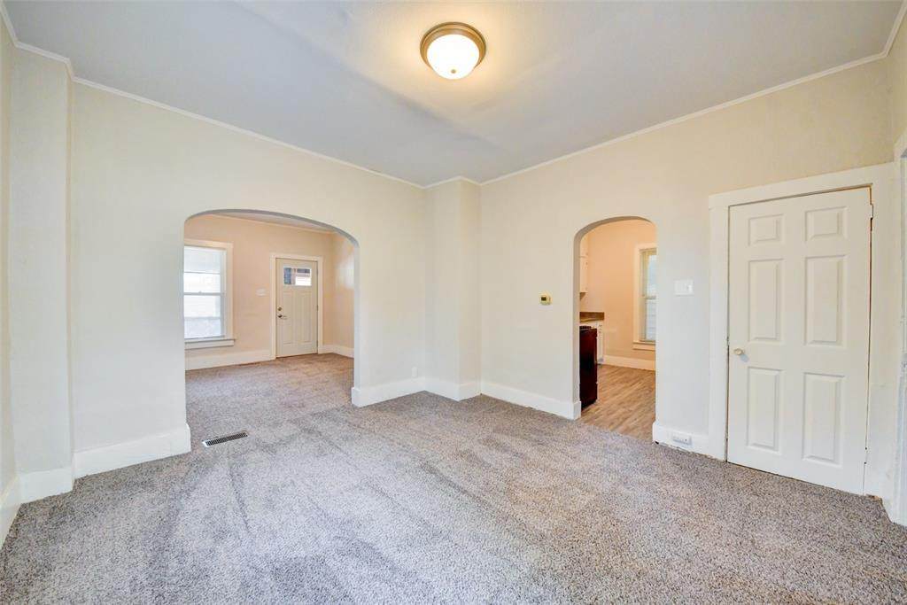 1028 3rd - Photo 1
