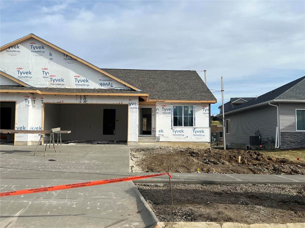 405 Dawson Drive - Photo 1