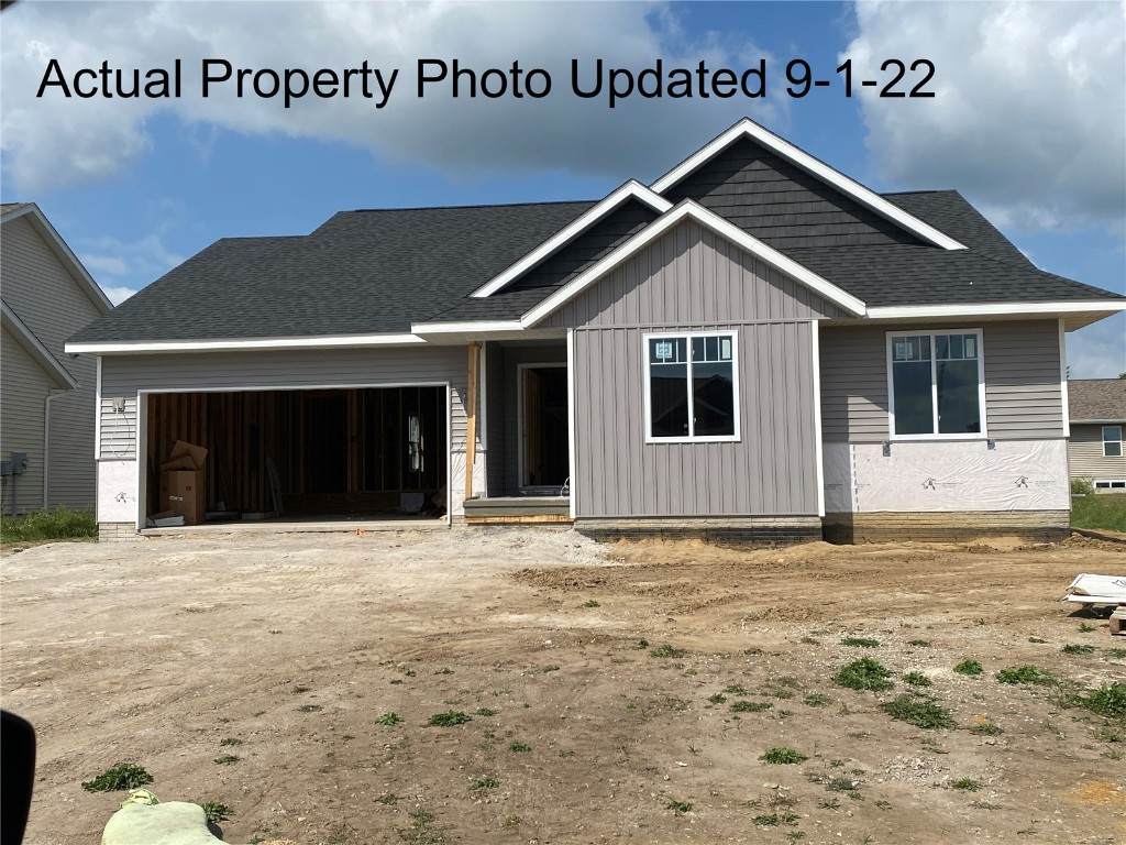 1018 Deer Run Drive - Photo 1