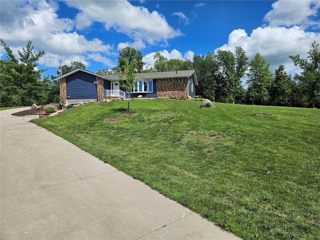 2261 Creekside Rd - Photo 1