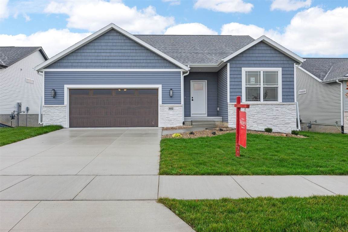 552 Davis Drive - Photo 1