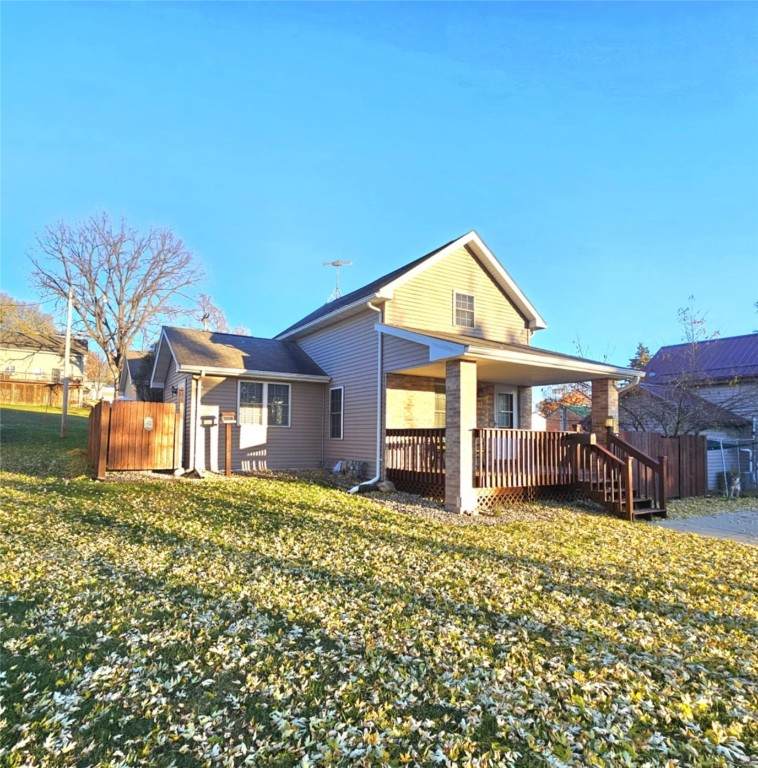 105 Division Street - Photo 1