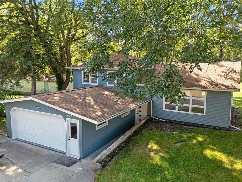 705 South St - Photo 1