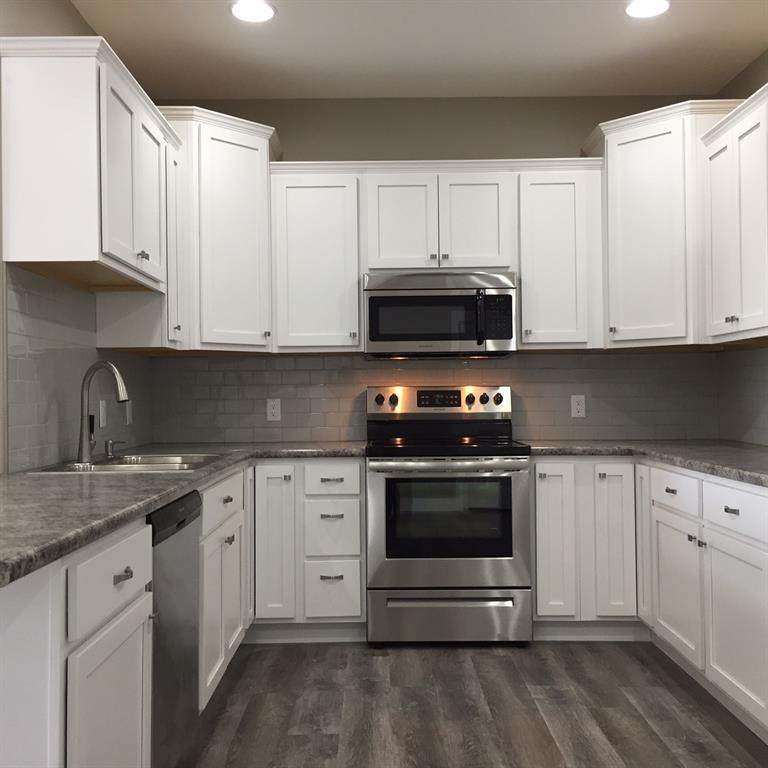 1004 16th Street - Photo 1