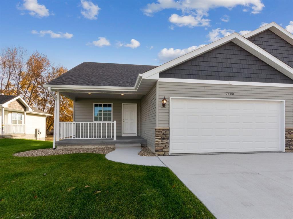 7600 Summerset Avenue - Photo 1