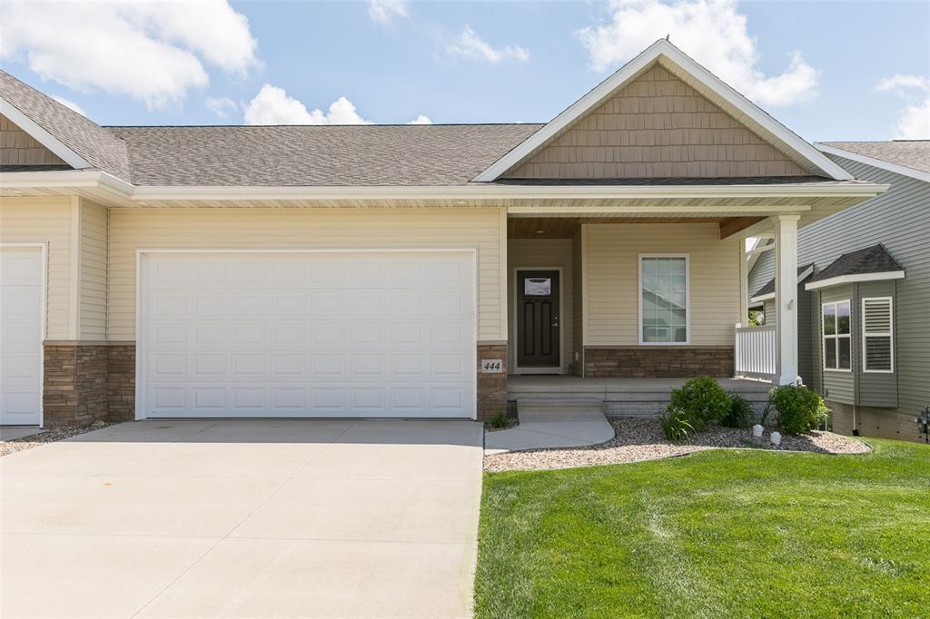 444 Ridge View Drive - Photo 1