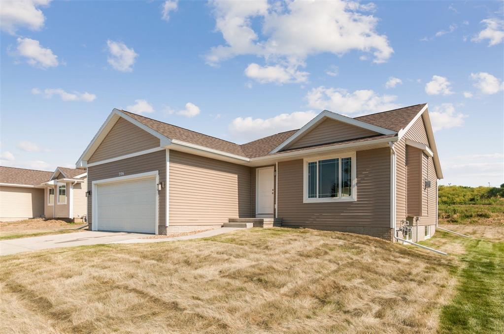 2106 Shady Grove Road - Photo 1