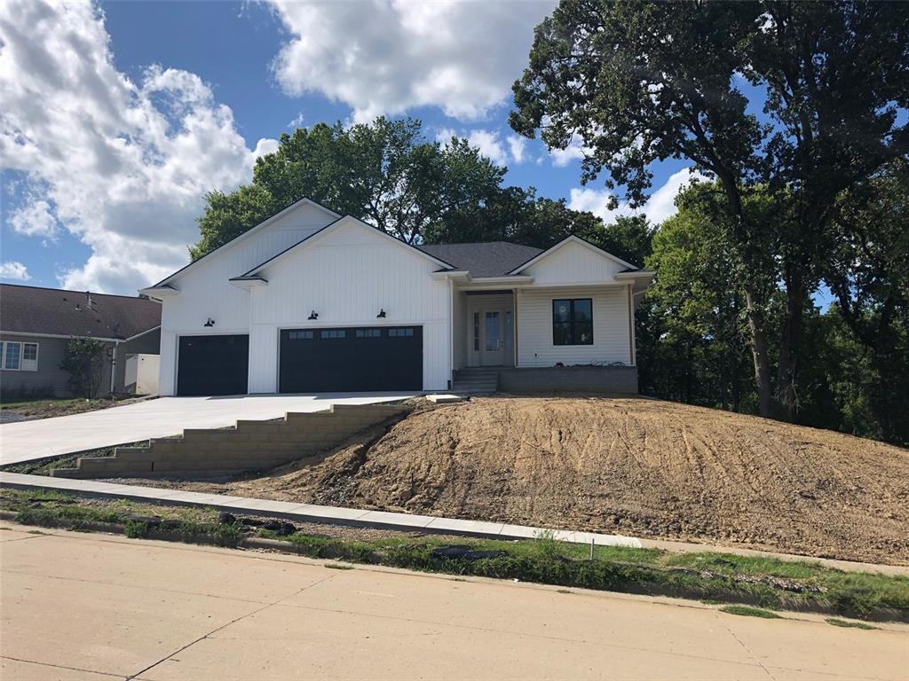 835 Mesquite Drive - Photo 1