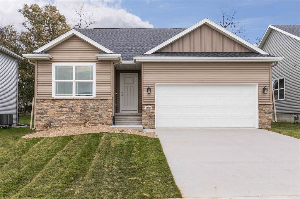 8806 Grand Oaks Drive - Photo 1