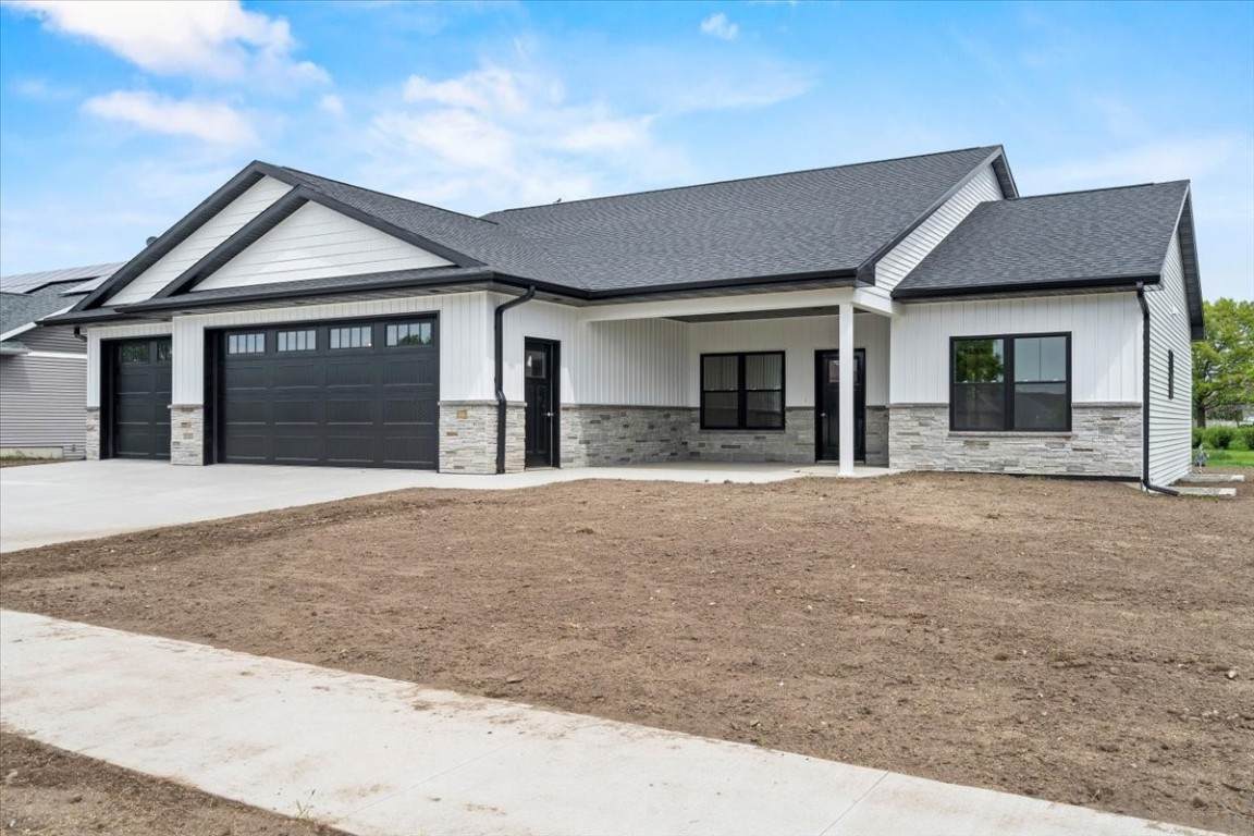208 Deann Dr - Photo 1