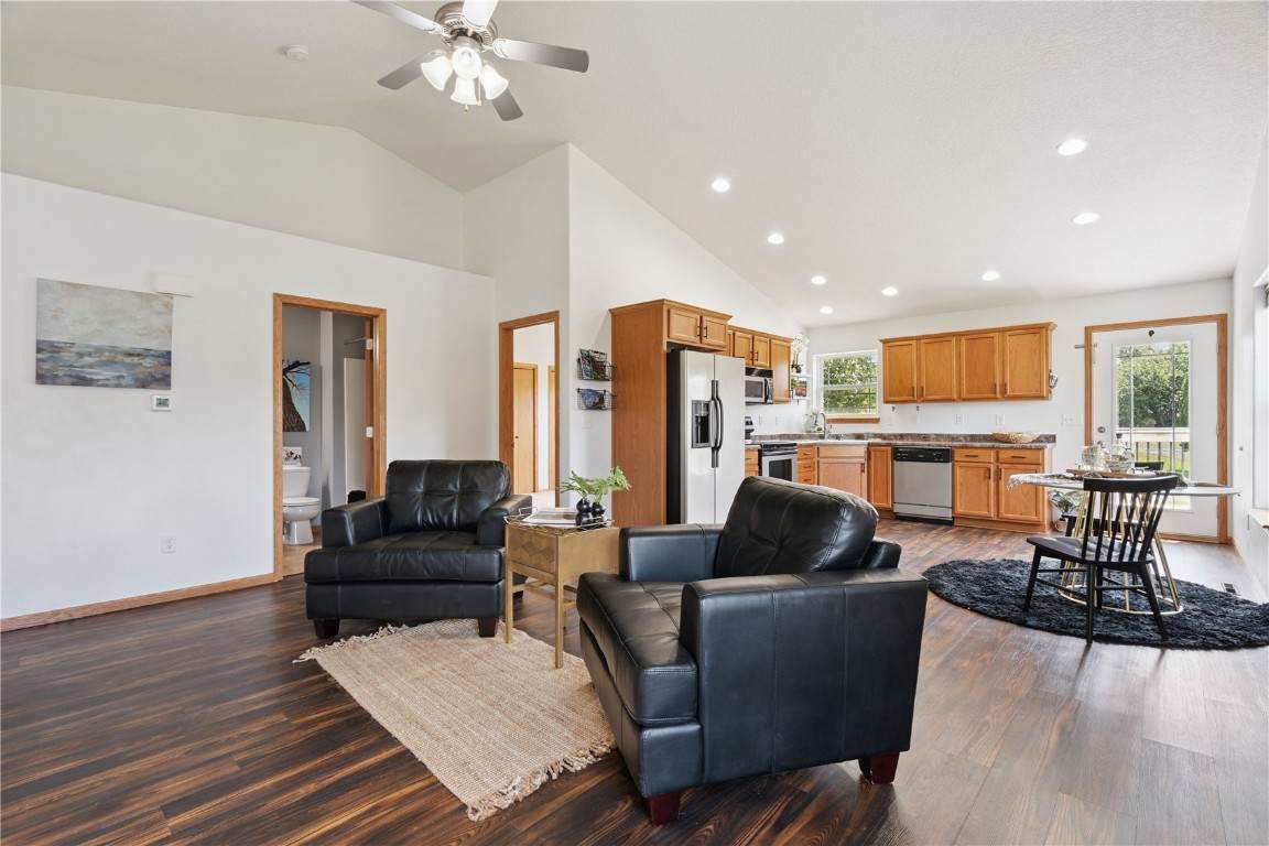 1562 Hunters Creek Way - Photo 1