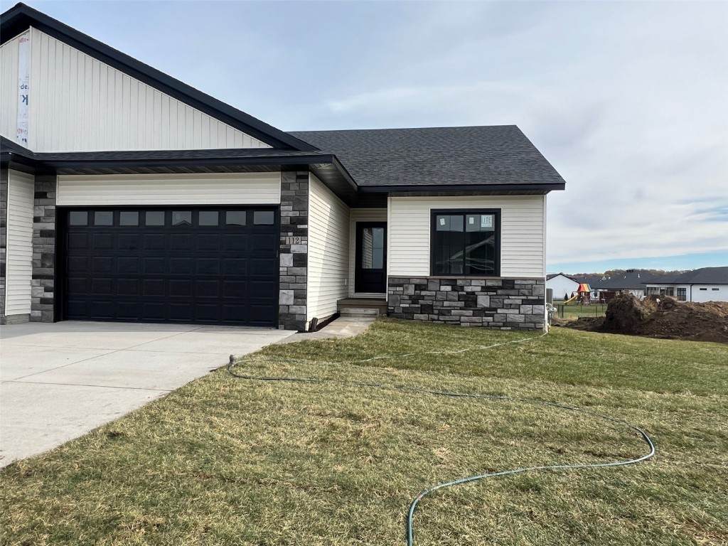 112 Kinsey Street - Photo 1