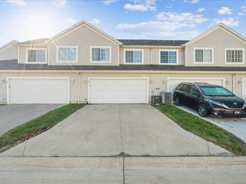 https://bt-photos.global.ssl.fastly.net/cedarrapids/orig_boomver_4_2508857-2.jpg