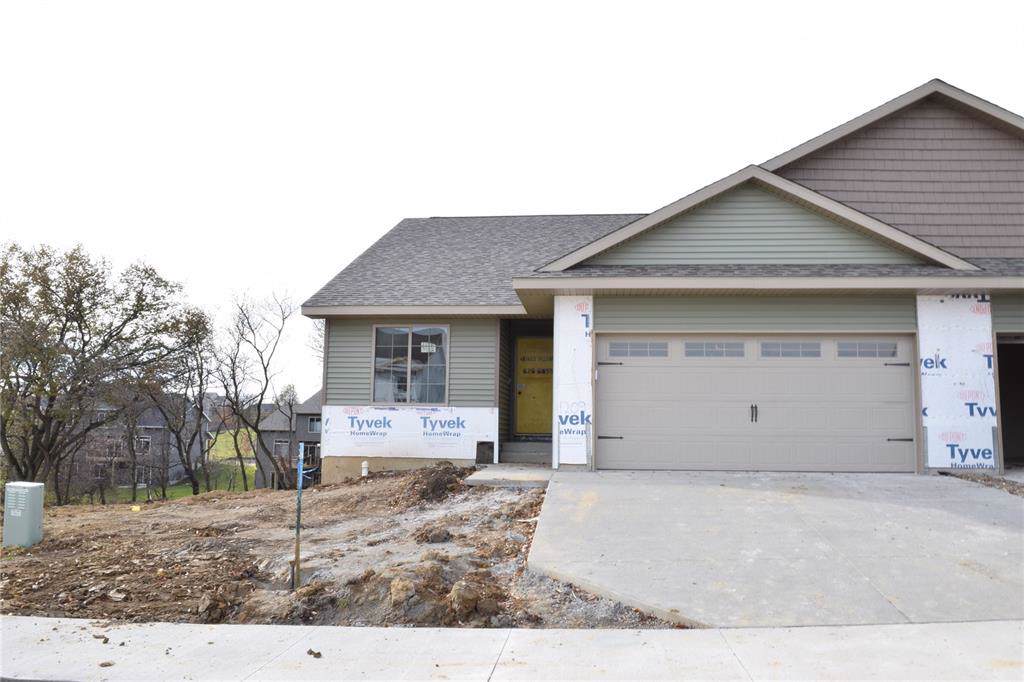 1209 Creekside Drive - Photo 1