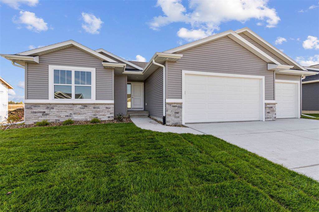 5809 Cedar Ridge Drive - Photo 1