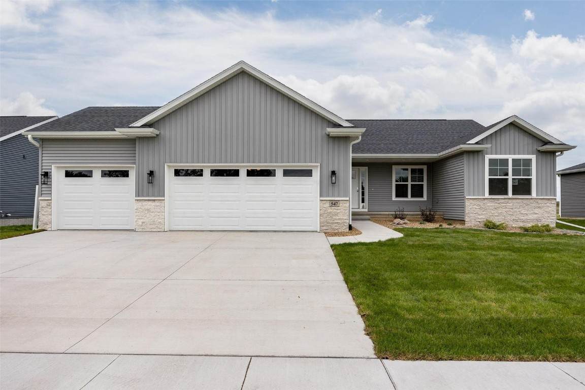 547 Spring Meadow Drive - Photo 1