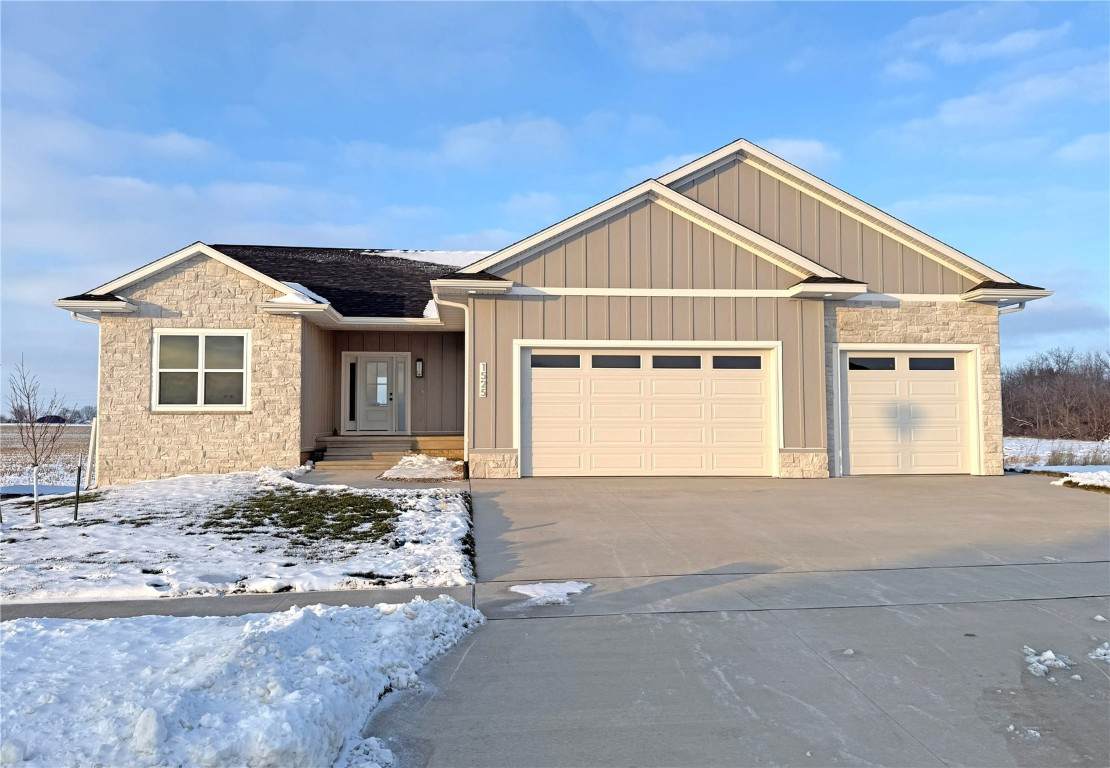 1525 3rd Street - Photo 1