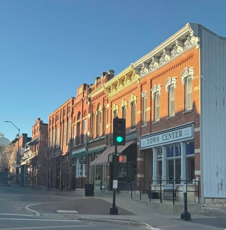 https://bt-photos.global.ssl.fastly.net/cedarrapids/1280_boomver_4_2506403-2.jpg