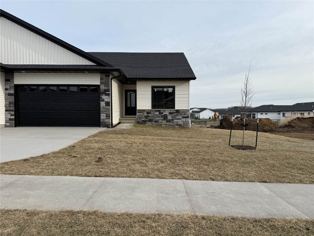 112 Kinsey Street - Photo 1