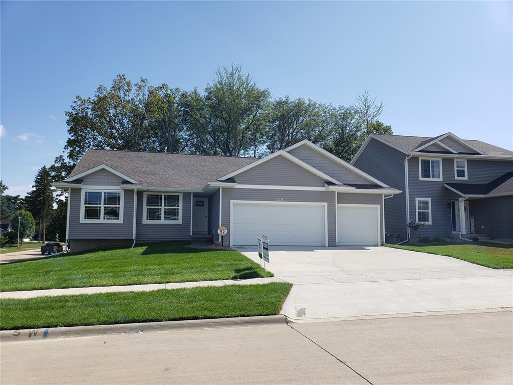 2201 Shady Grove Road - Photo 1