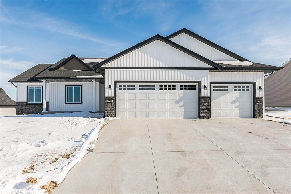 3260 Platinum Way - Photo 1