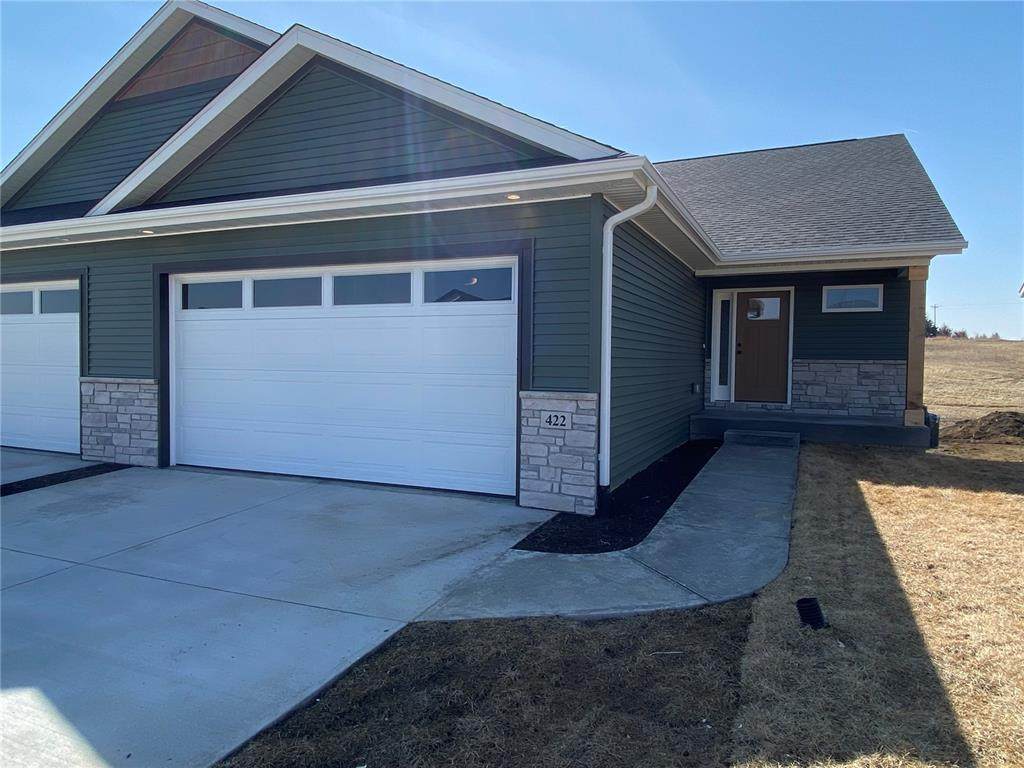422 Dawson Drive - Photo 1
