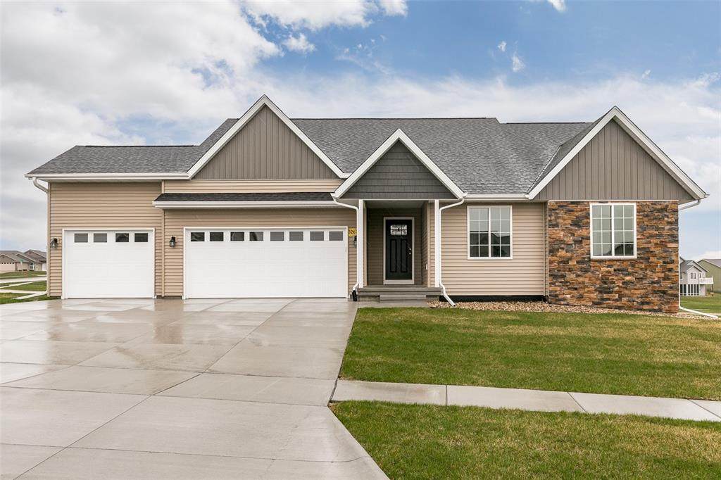 3267 Platinum Way - Photo 1