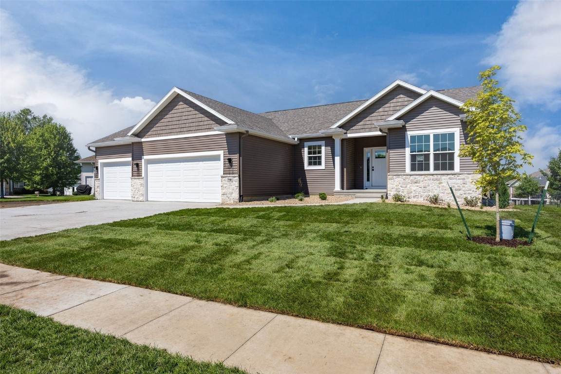 750 Hampshire Drive - Photo 1