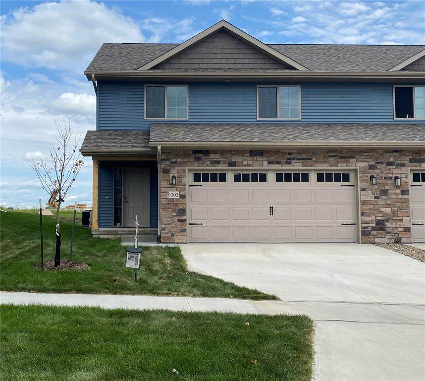1202 Creekside Drive - Photo 1