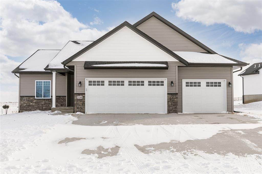 3248 Platinum Way - Photo 1