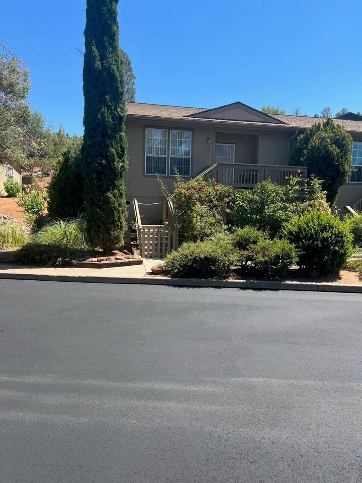 925 Madera Lane - Photo 1